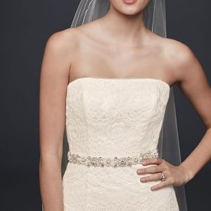 David's Bridal nwt size 6 Wedding dress